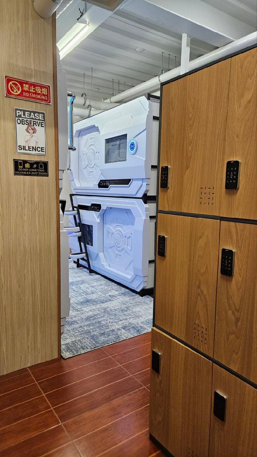 ERG Capsule Inn Capsule hotel in Pasay