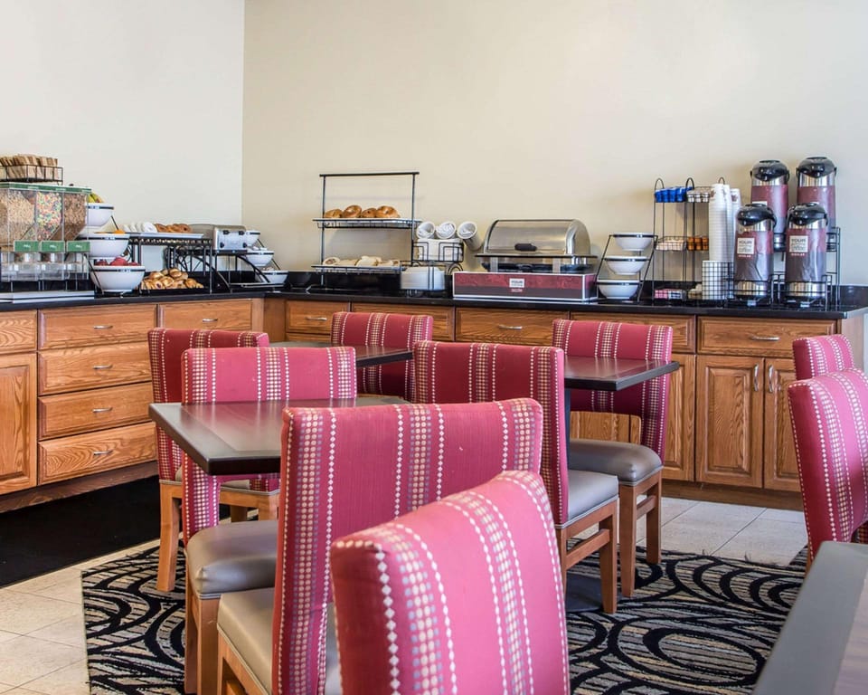 Quality Inn Dayton North - Vandalia Hotel in Vandalia