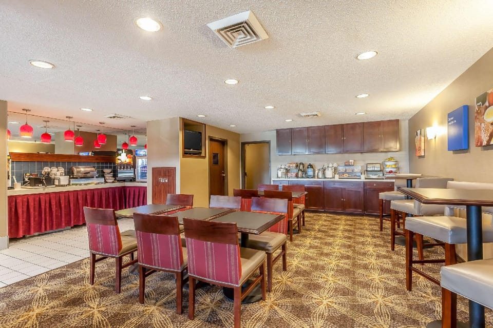 Comfort Inn - Hall of Fame Hotel in North Canton