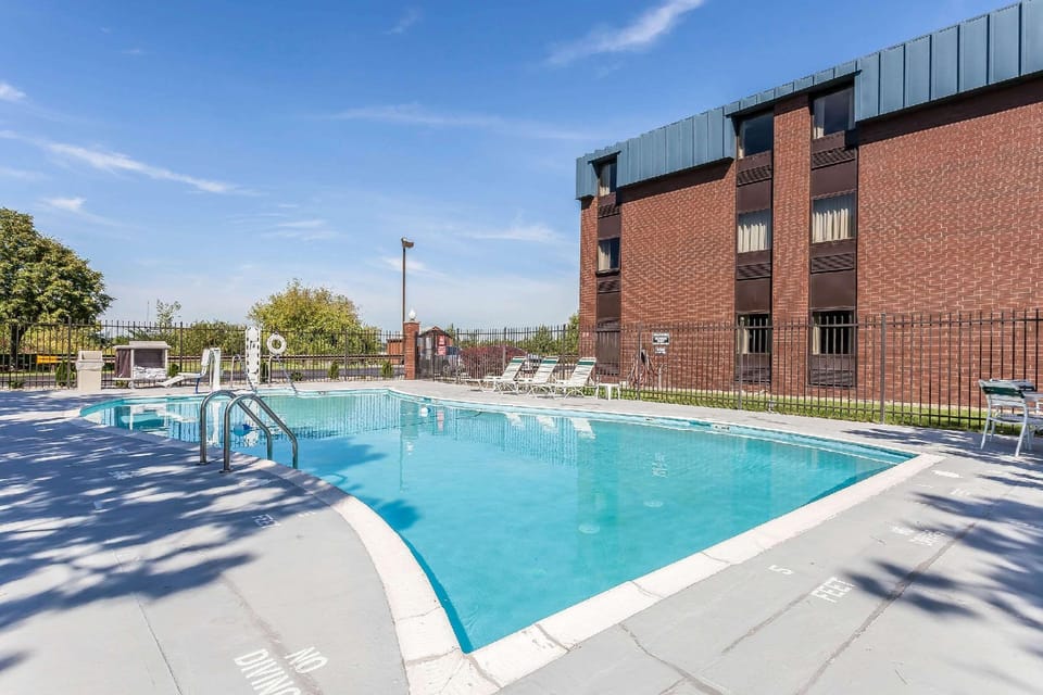 Comfort Inn - Hall of Fame Hotel in North Canton