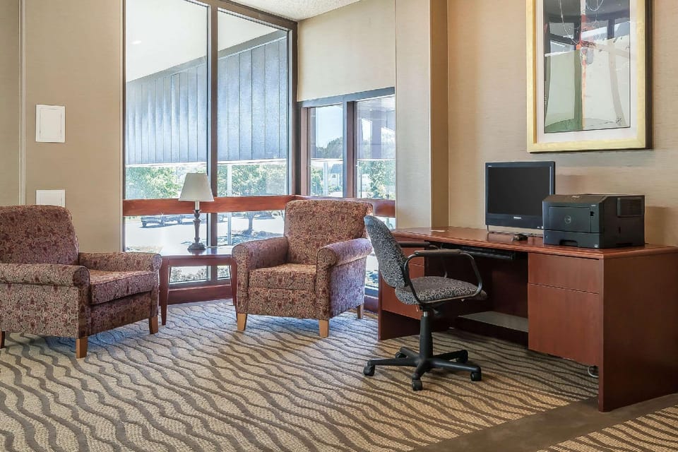 Comfort Inn - Hall of Fame Hotel in North Canton