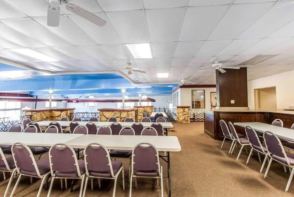 Wingate by Wyndham Marietta Conference Center Hotel in Marietta