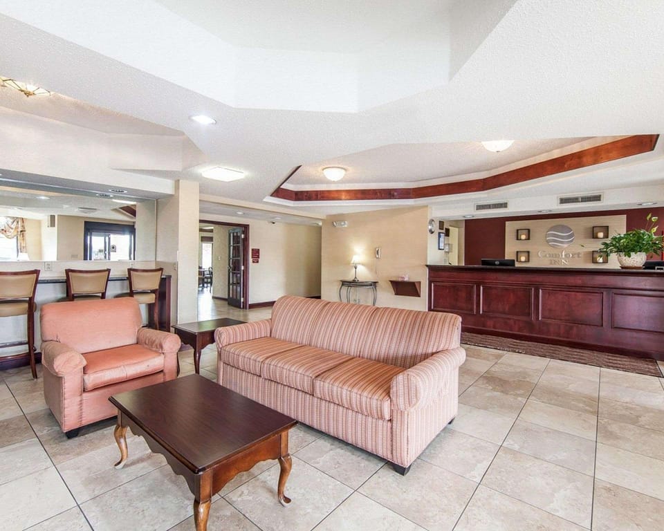Comfort Inn Lenoir City-Knoxville Hotel in Watts Bar Lake