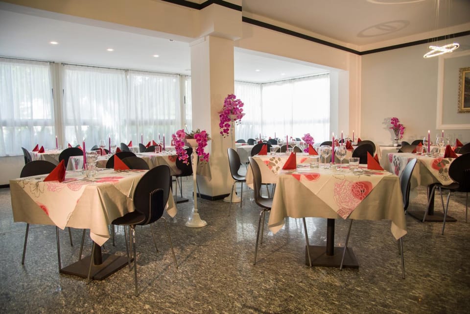 Hotel Vela D'Oro Hotel in Riccione