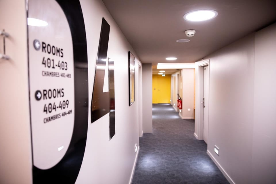 The People - Tours Hotel in Tours