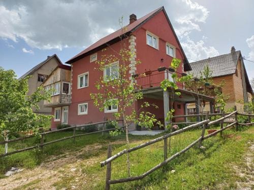 Apartmani Sobe Sljivancanin Hotel in Montenegro