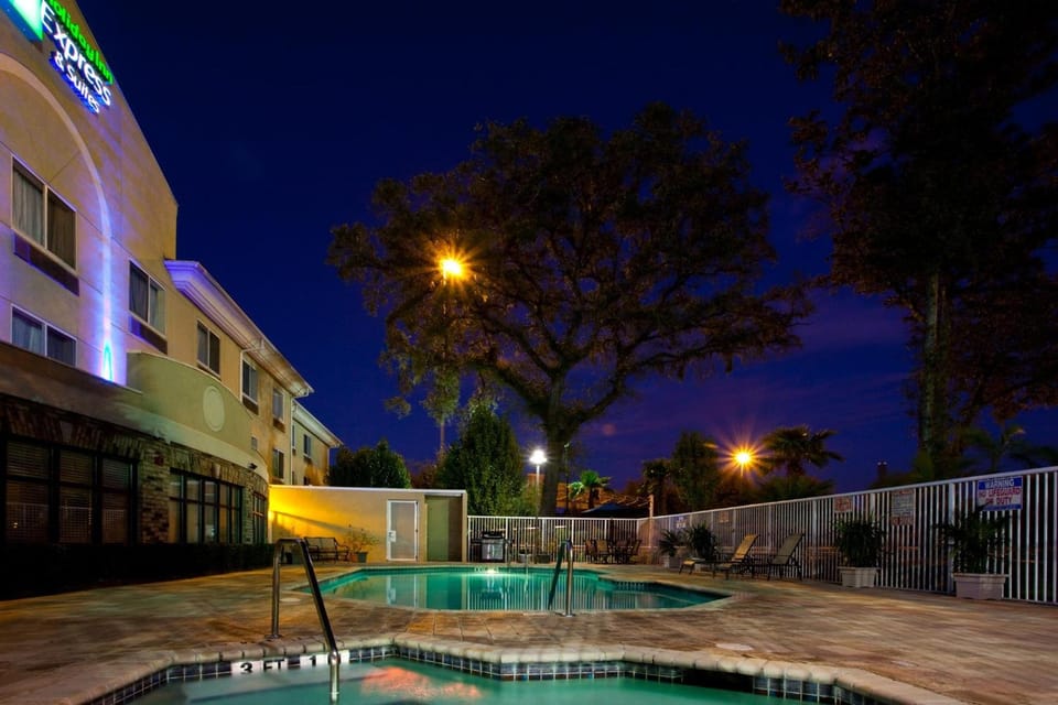 Holiday Inn Express Hotel & Suites Jacksonville-Blount Island By IHG Hotel in Jacksonville