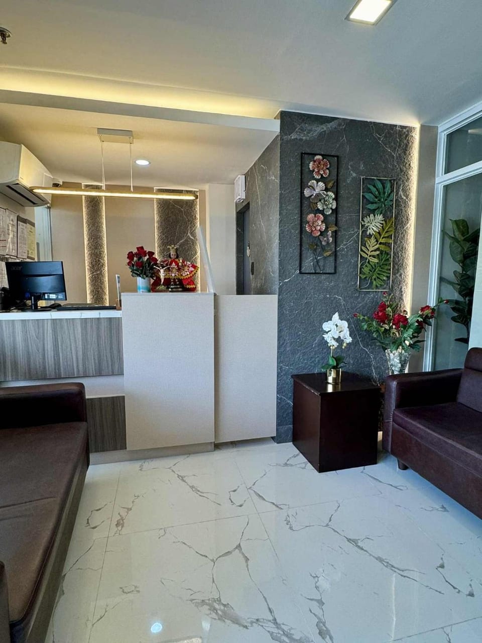 Davao Persimmon Suites Hotel in Davao City