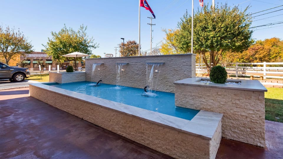 Best Western Plus Galleria Inn & Suites Hotel in Bartlett