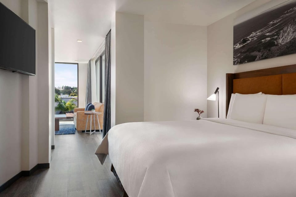 Suite room