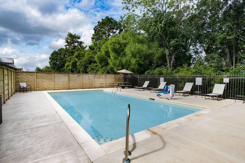 La Quinta Inn & Suites by Wyndham Chattanooga - East Ridge Hotel in East Ridge