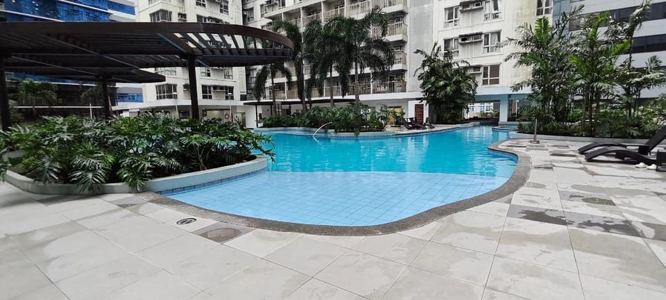 Cozy Vibe Space in Makati Hotel in Pasay