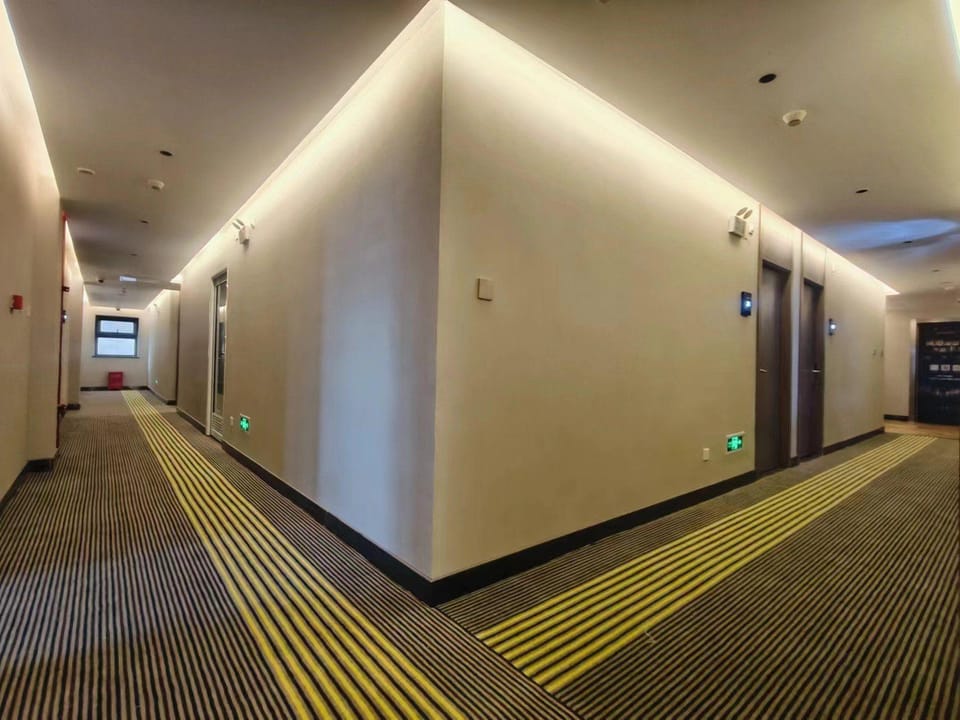 7 Days Premium Baoding Zhuozhou Cultural Square Hotel in China