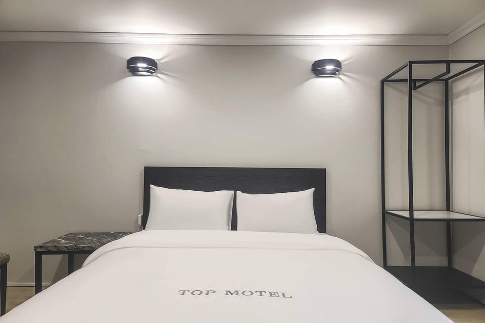 Yongmun TOP Motel in South Korea