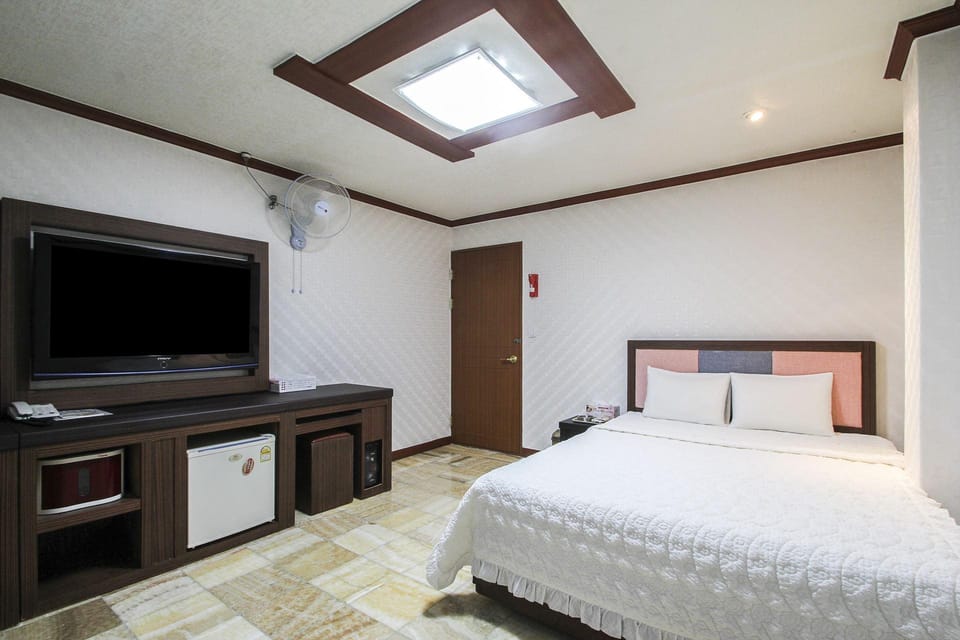 Hapseong O2-O2 Motel in South Korea
