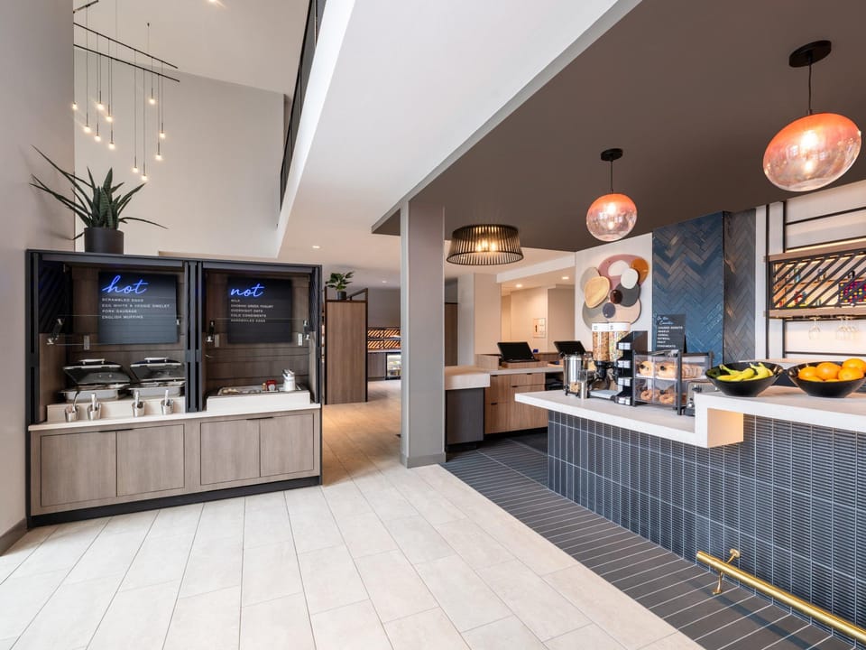 Atwell Suites Austin Airport By IHG Hotel in Montopolis