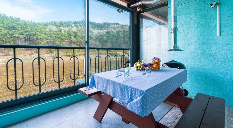 Yeongheungdo Windmill and Lighthouse Pension Hotel in Incheon