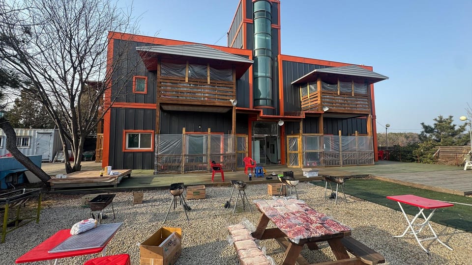 Dolphin Pension Hotel in Incheon