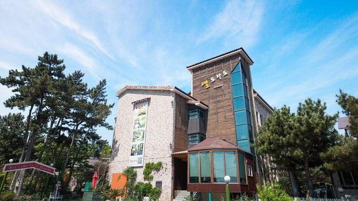 Taean Eldorado Pension Hotel in South Korea