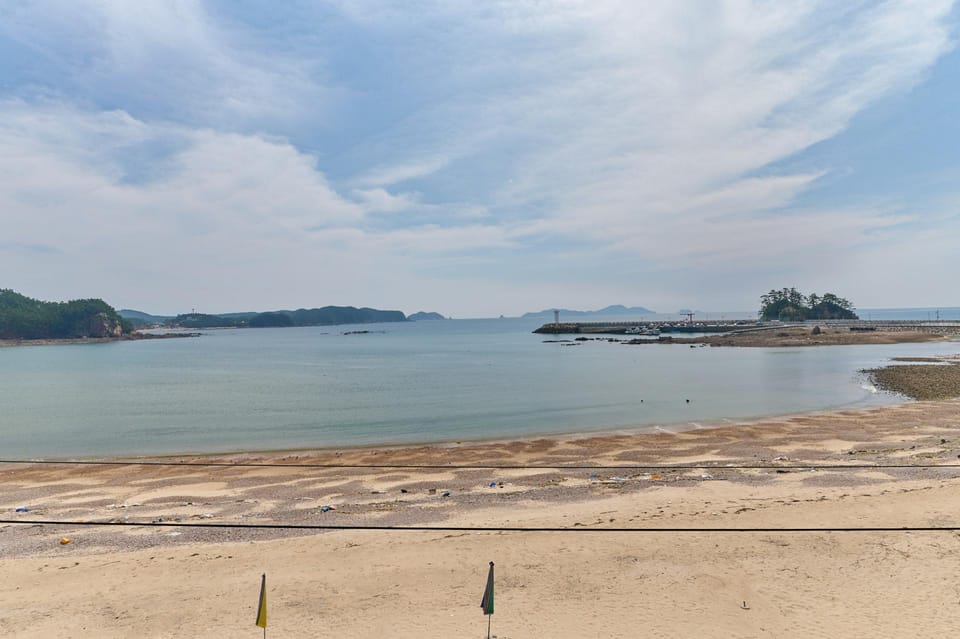Taean Eundol Eoullim Pension Hotel in South Korea
