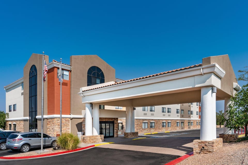 Holiday Inn Express Hotel & Suites Albuquerque - North Balloon Fiesta Park By IHG Hotel in Rio Rancho