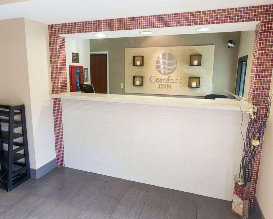 Comfort Inn Pittsburgh Crafton Hotel in Pennsylvania