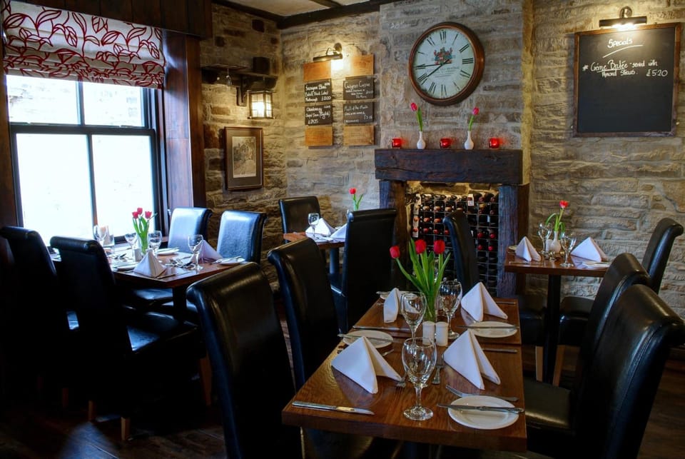 The Old White Lion Hotel Inn in England