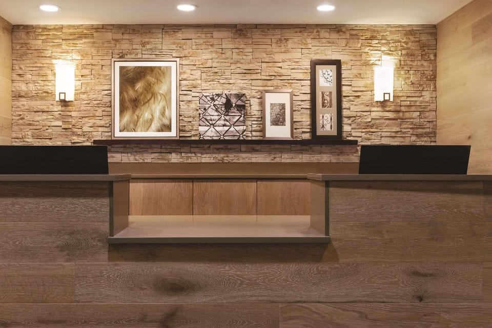 Country Inn & Suites by Radisson, Nashville Airport East, TN Hotel in Hermitage