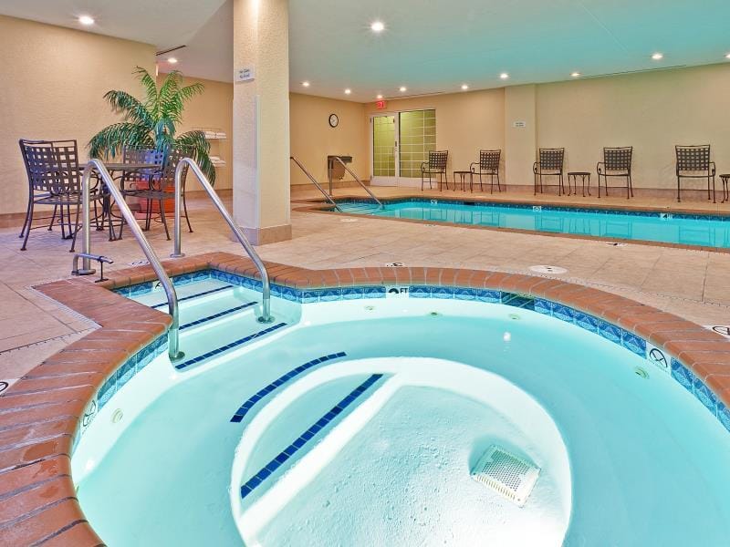 Candlewood Suites Indianapolis Northeast By IHG Hotel in Castleton