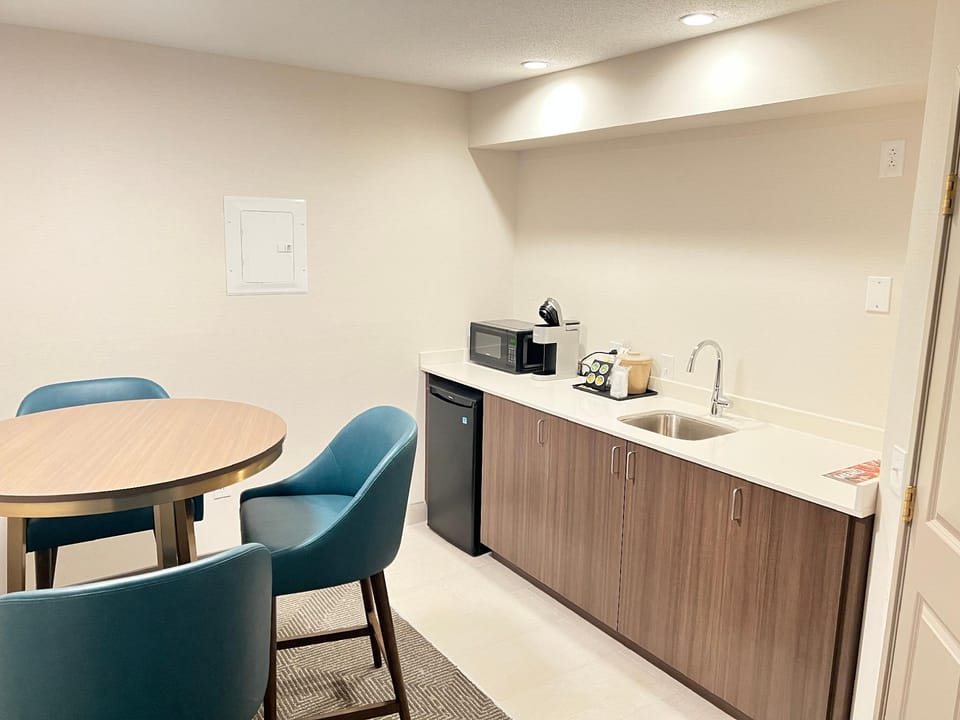 Holiday Inn Milwaukee Airport By IHG Hotel in Milwaukee