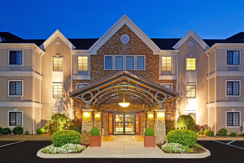 Staybridge Suites Louisville - East By IHG Hotel in Douglass Hills