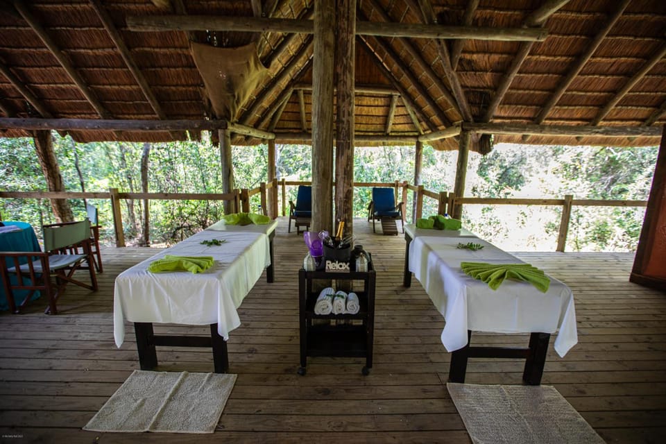 Royal Thonga Safari Lodge Lodge in KwaZulu-Natal