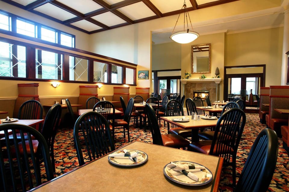 Four Points by Sheraton Portland East Hotel in Gresham