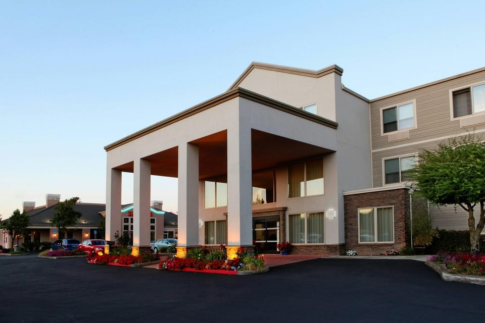Four Points by Sheraton Portland East Hotel in Gresham