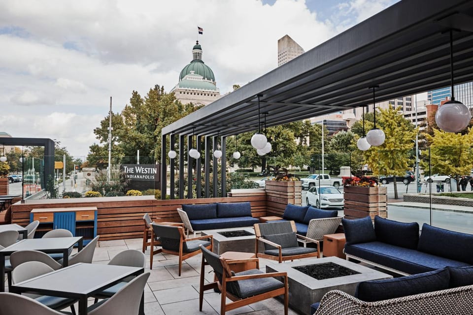 Bar/lounge