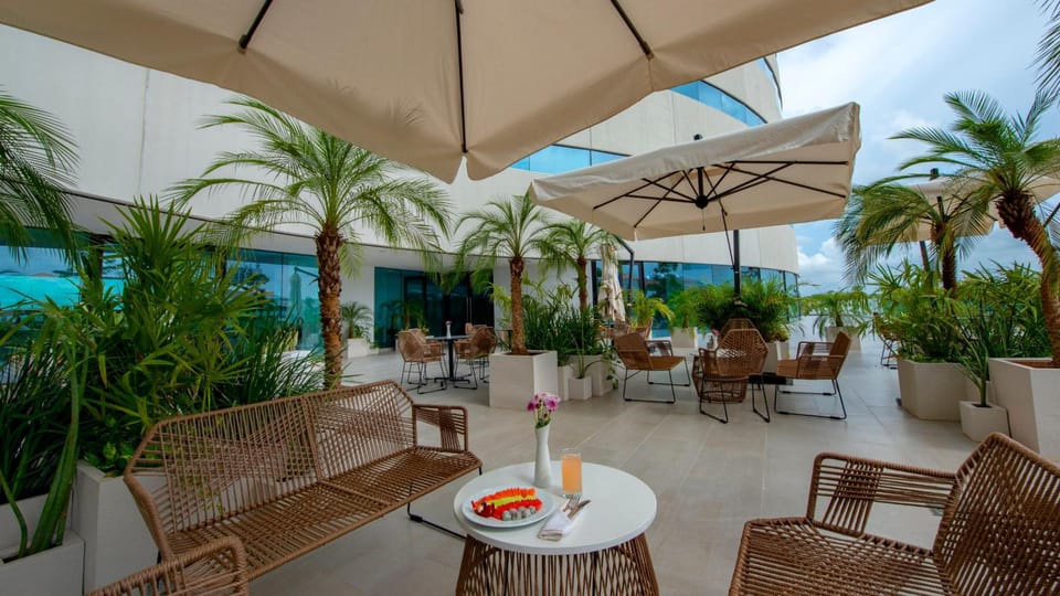 Holiday Inn Hotel And Suites Merida La Isla By IHG Hotel in Merida