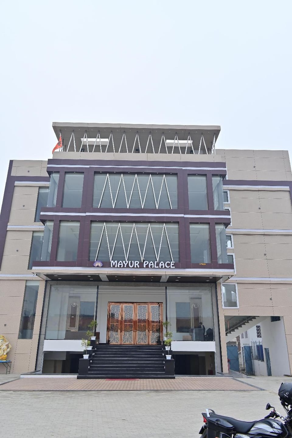 Hotel Mayur Palace Pratapgarh Hotel in Uttar Pradesh