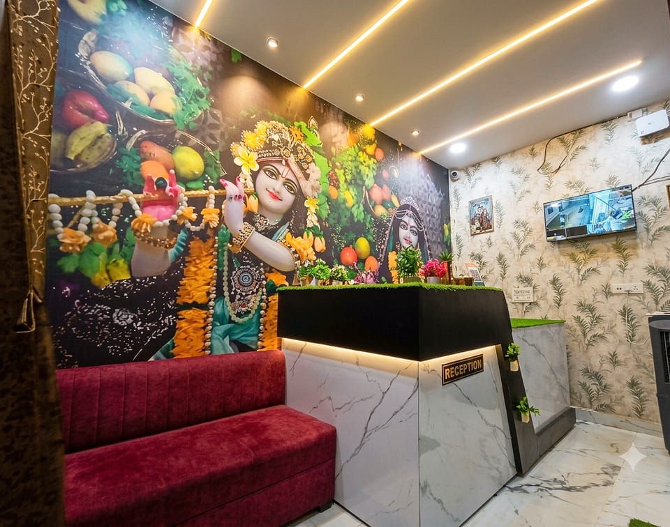 Arivoo. Radha Krishna Hotel Hotel in India