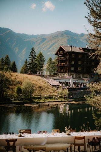 Pension Aaron am See Hotel in Canton of Valais