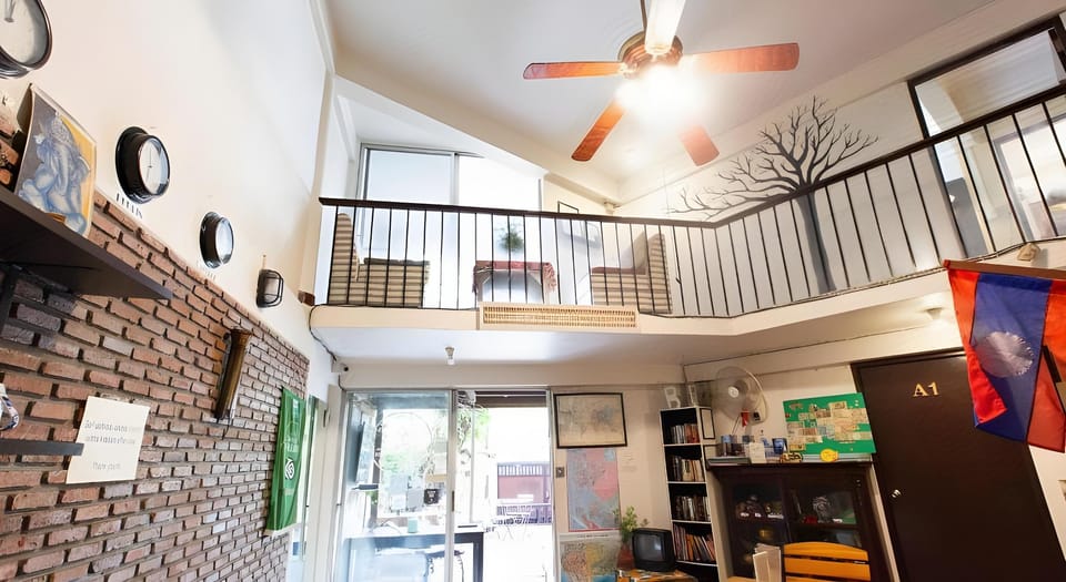 Home 16   Hostel in Bangkok