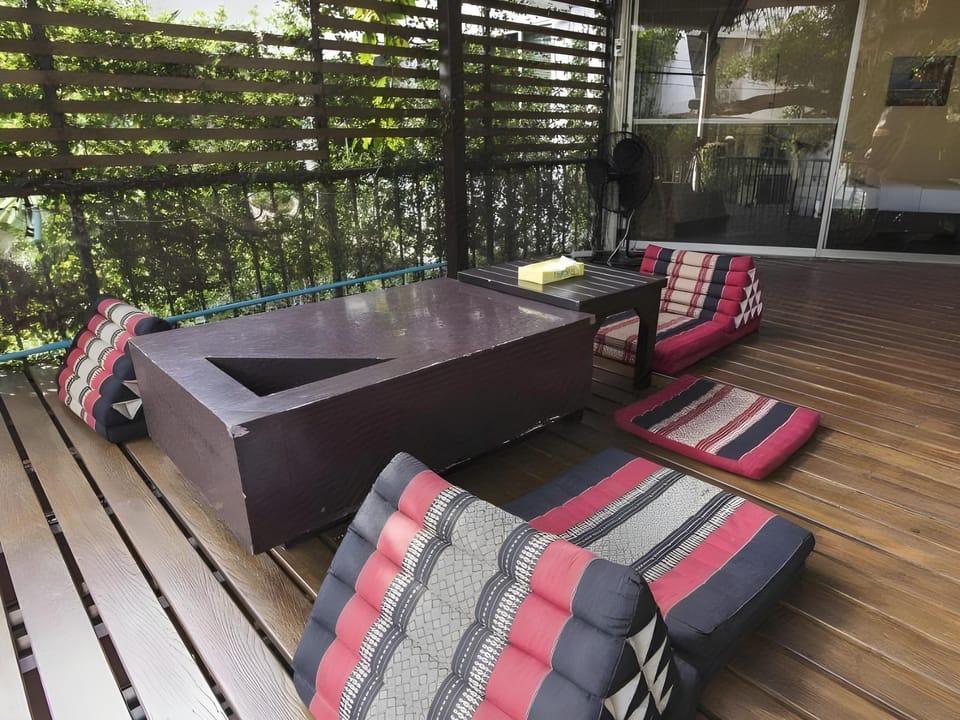 Home 16   Hostel in Bangkok