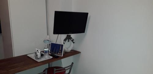 Studio Cosy Hotel in Paris