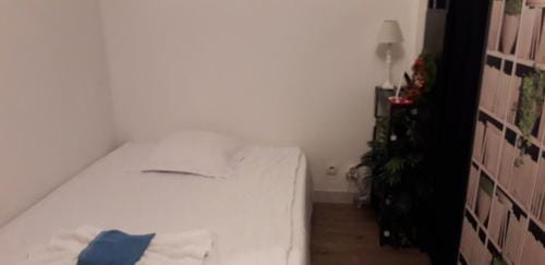 Studio Cosy Hotel in Paris