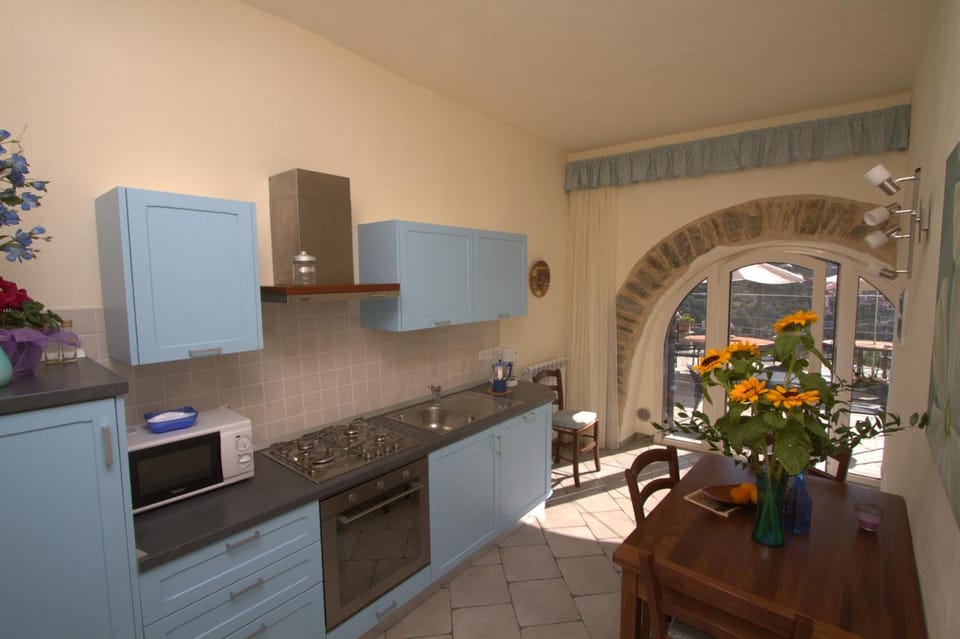 Appartamenti Chiarina Hotel in Liguria