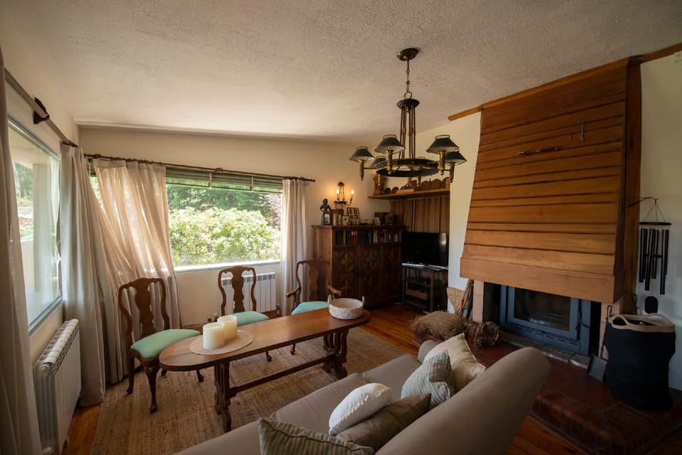 Shared lounge/TV area