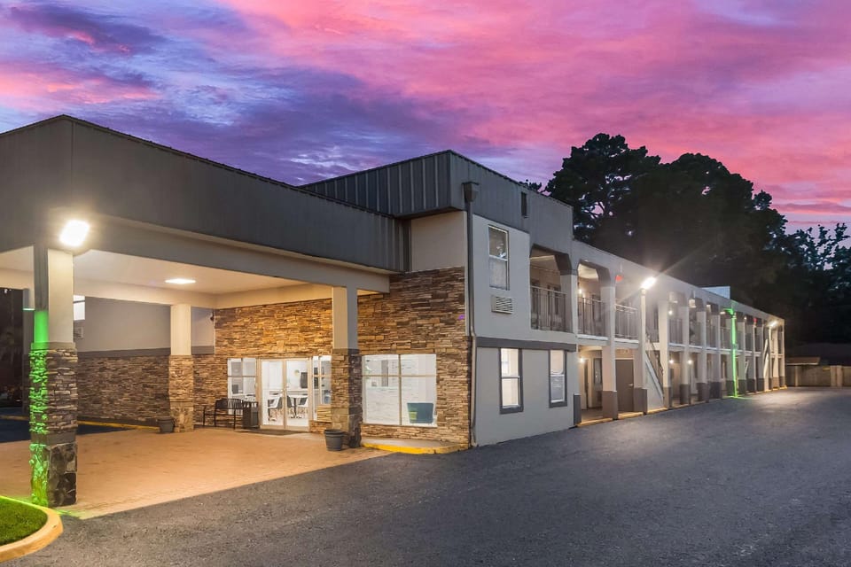 Quality Inn Charleston - West Ashley Hotel in Johns Island
