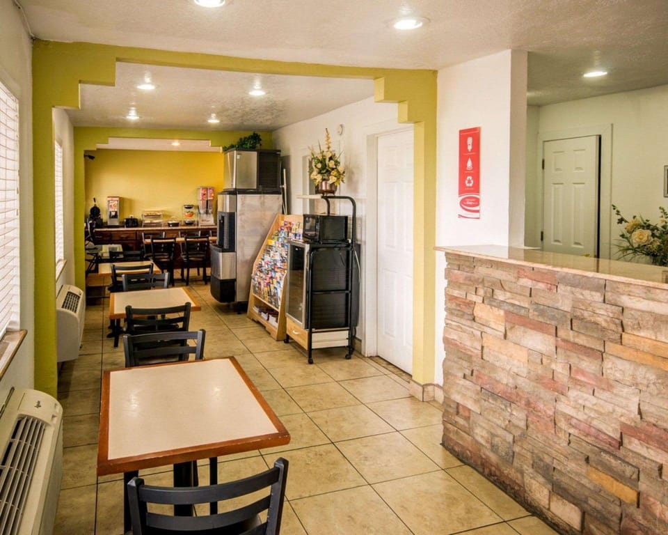 Econo Lodge Albuquerque East Hotel in Albuquerque
