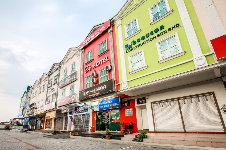 OYO 89332 De Hotel Hotel in Perak Tengah District