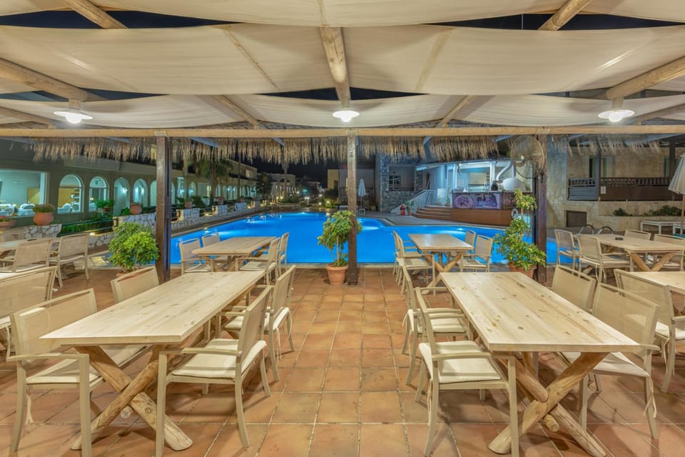 Erato Beach Hotel Adults Only by Smile Hotels Hotel in Platanias