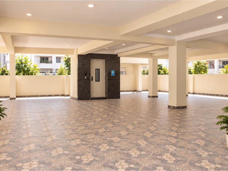 Z Express Berry Hotel in Hyderabad